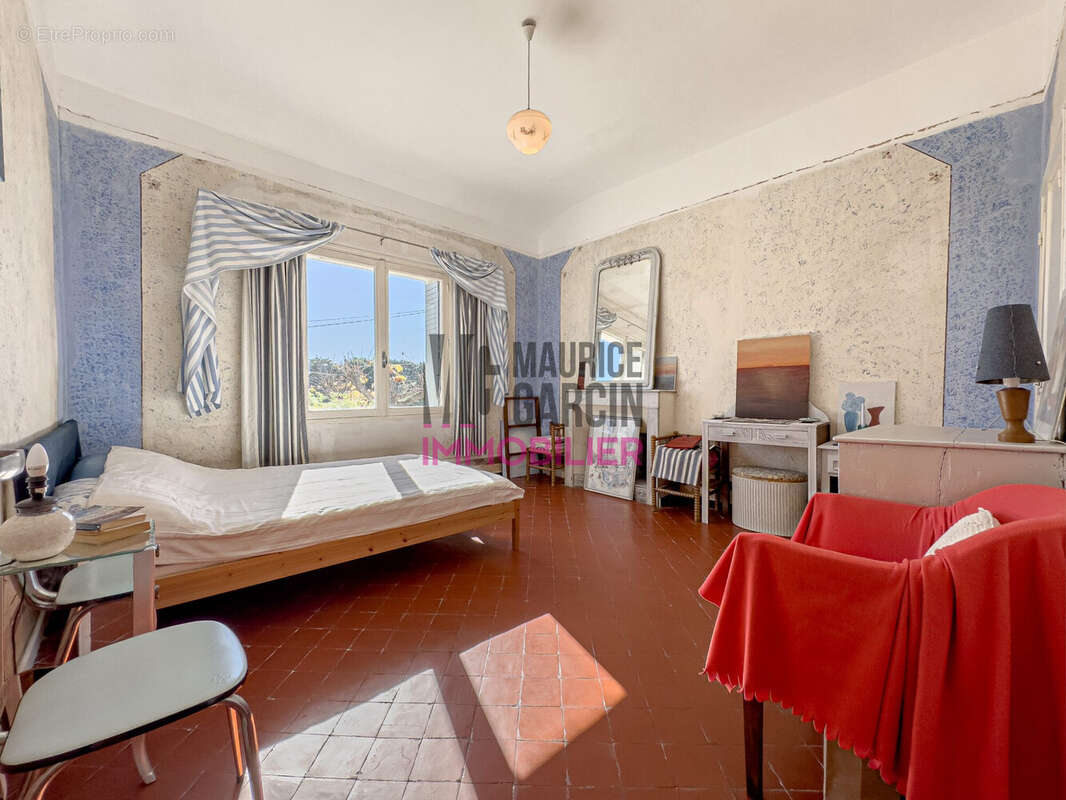 Maison à PERNES-LES-FONTAINES