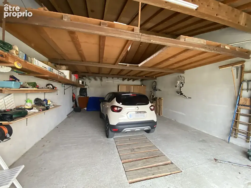 Villa plain-pied avec garage camping-car et dépendances - photo 16