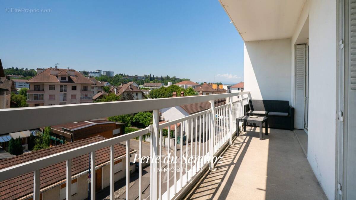 Appartement à CRAN-GEVRIER