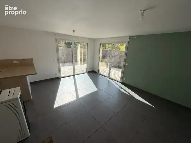Maison récente, garage et jardin - photo 6