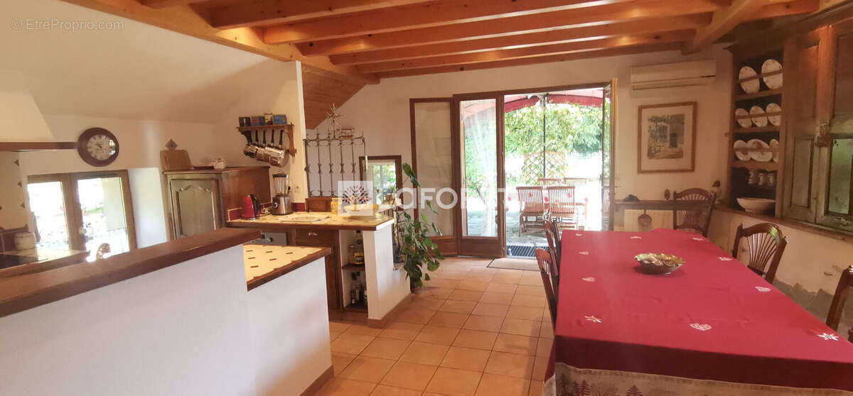 Maison 7 pièces avec piscine à vendre à Tournon - Réf 4331 - photo 7
