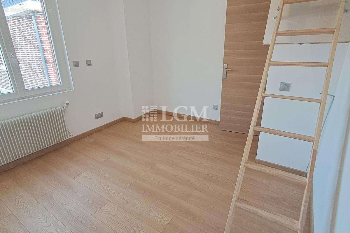 Maison semi-individuelle- 111m2- Centre Steenvoorde - photo 9
