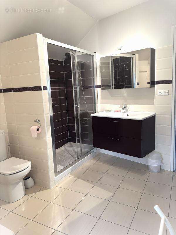 Très beau Duplex  5 chambres centre ville questembert 168 m² - photo 12