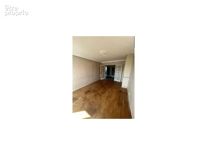 Appartement 4 pièces 76 m² à vendre à Saint-Etienne (42000) - photo 2