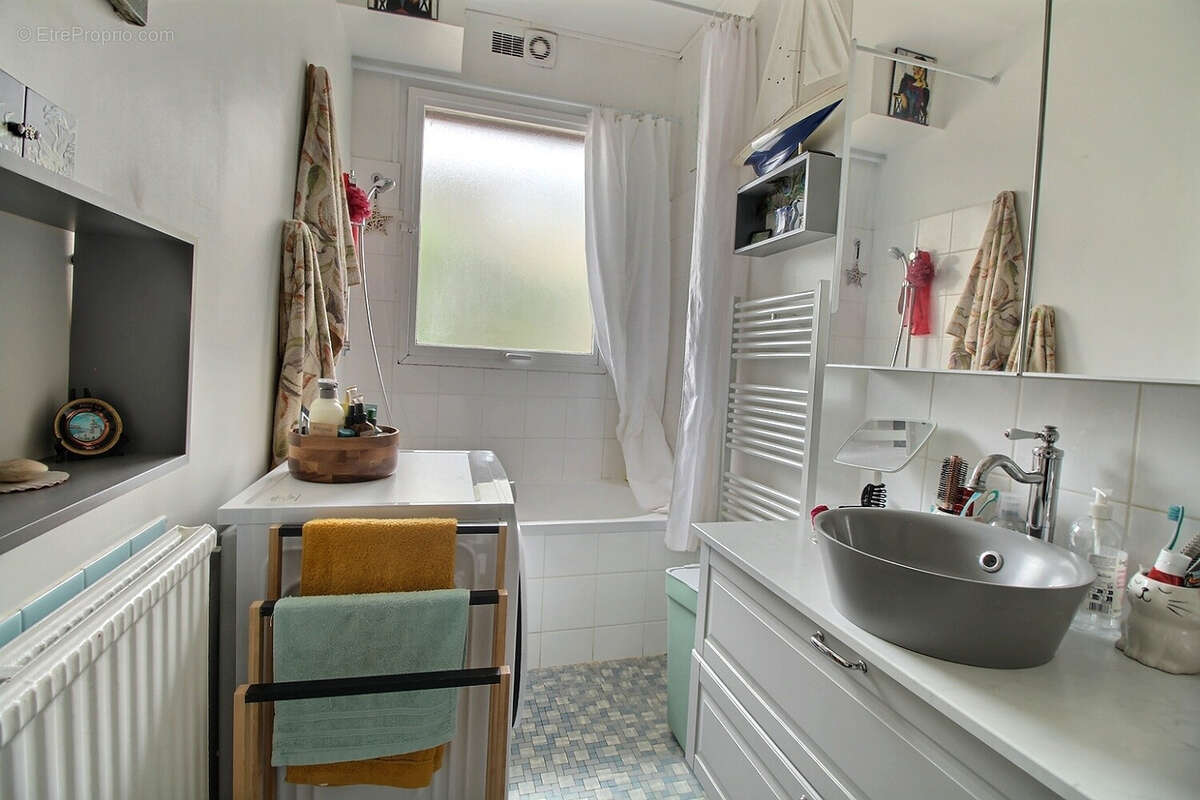 Appartement à COLOMBES