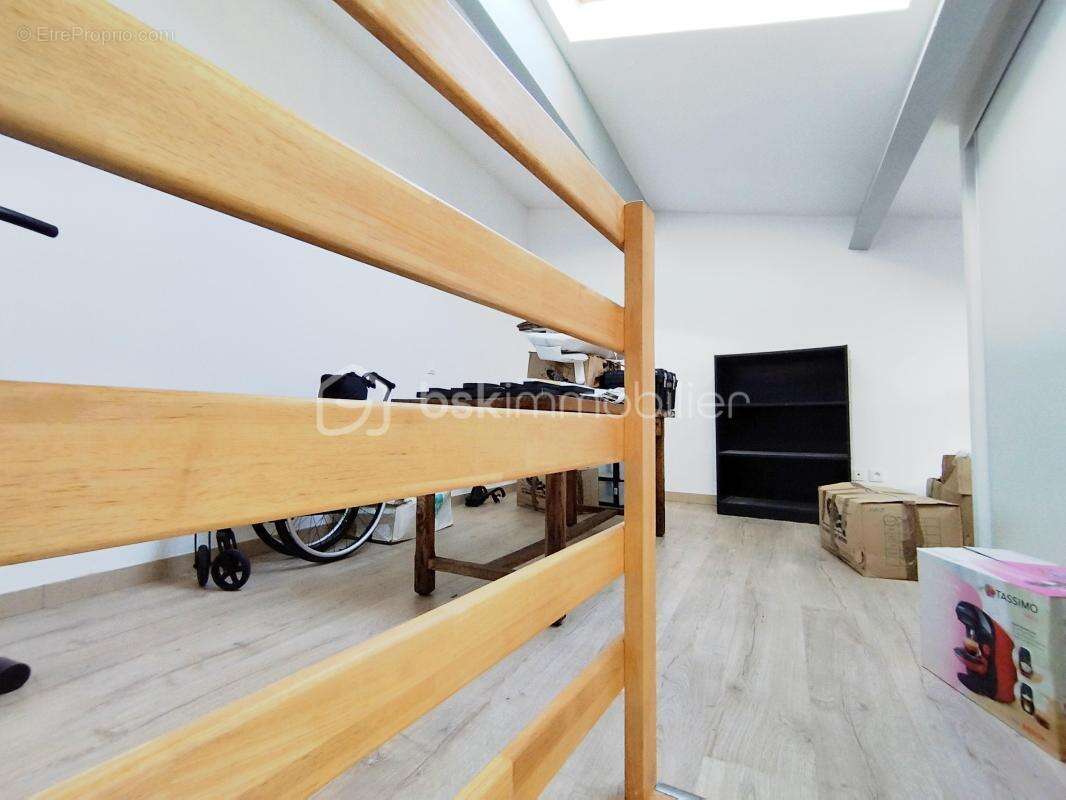 appartement et local commercial - photo 8