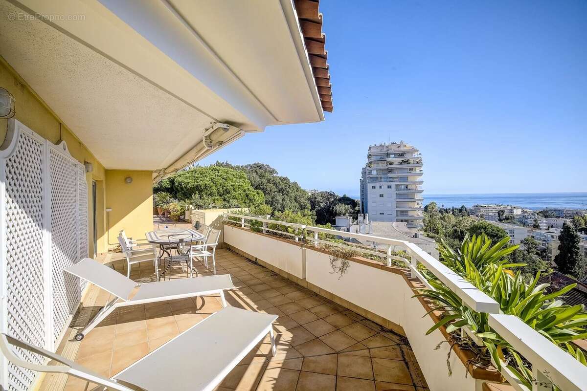 Appartement à CANNES