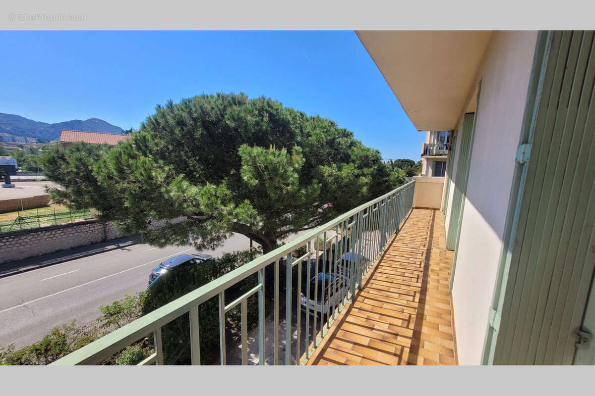 Appartement à MARSEILLE-11E