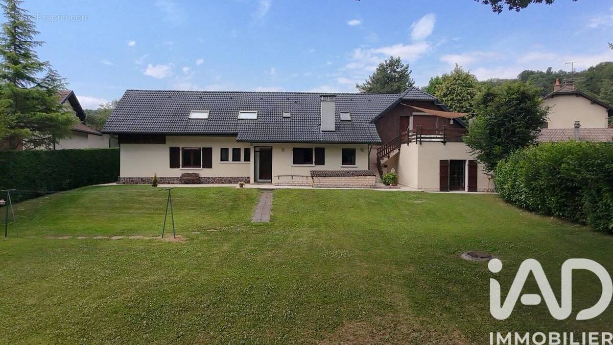 Photo 1 - Appartement à PERS-JUSSY