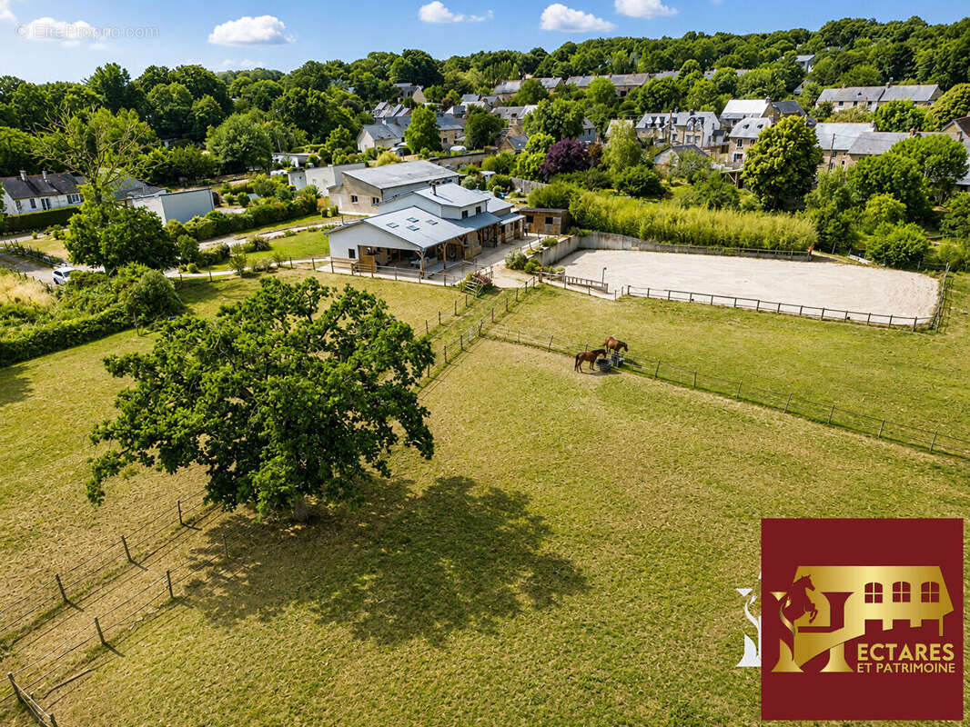 Propriété équestre, 2,5 Hectares, maison récente de 165m2, logement indépendant - photo 9