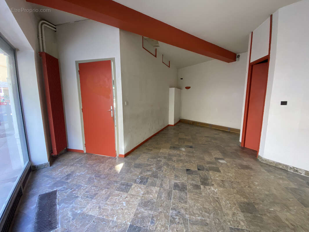 Commerce à LANNEMEZAN