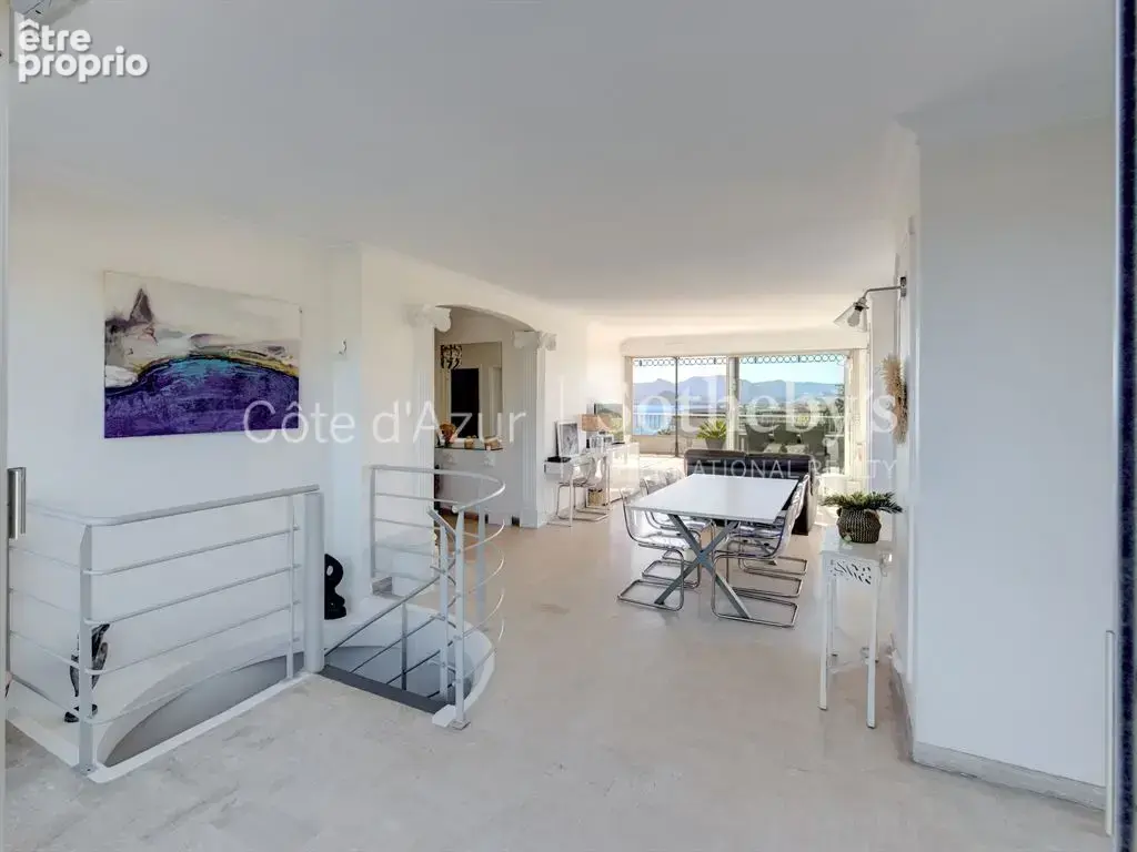 Penthouse duplex 4 pièces à Cannes Plages du Midi avec terrasse et vue mer - photo 13