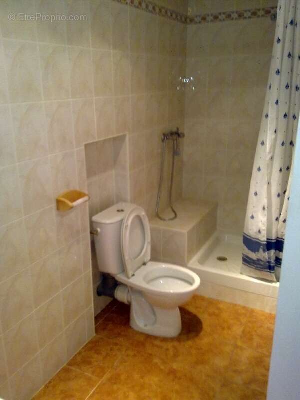 Appartement à AVEZE