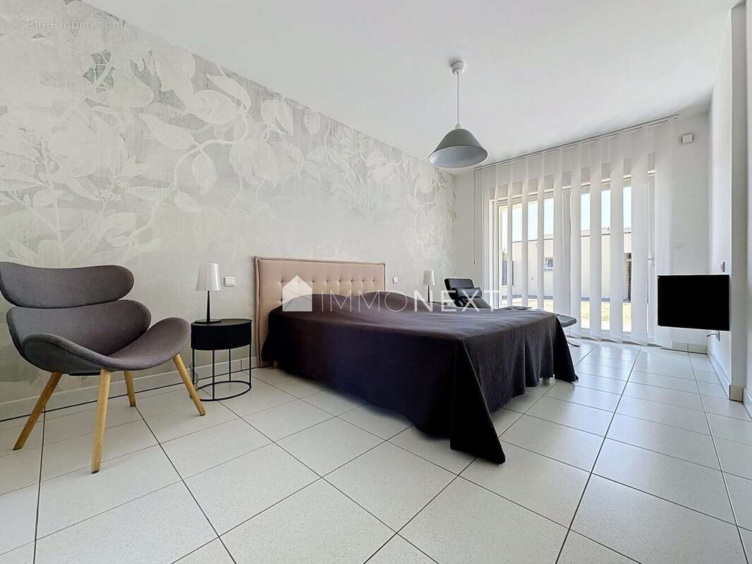 Maison 178 m² à Florange  - photo 8