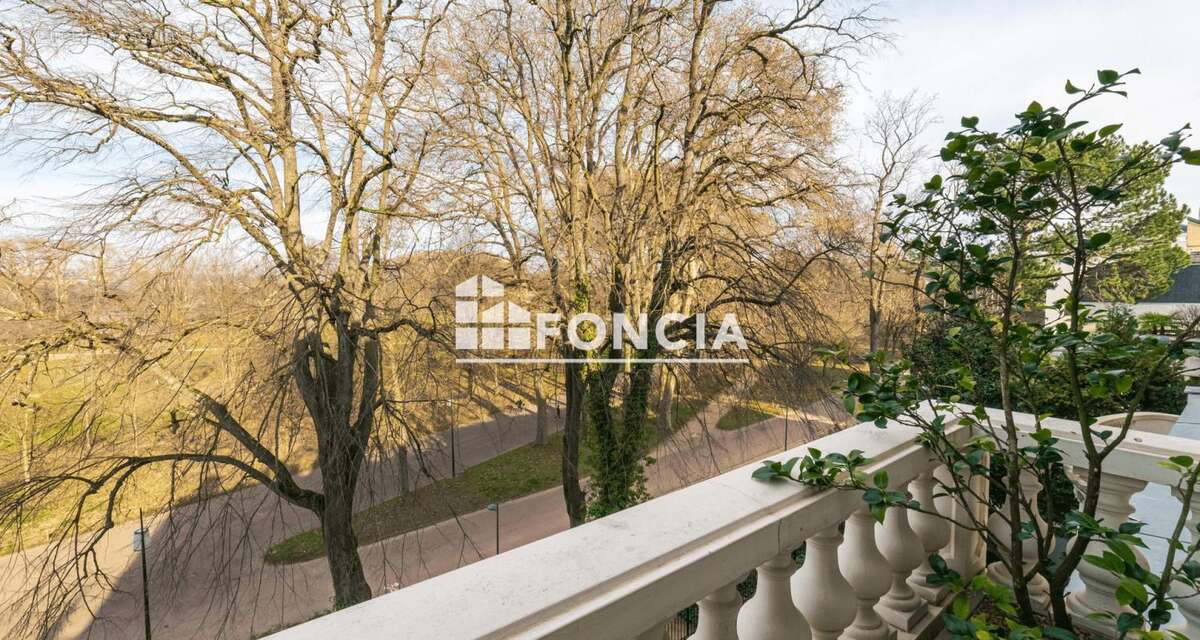 Appartement à LYON-6E