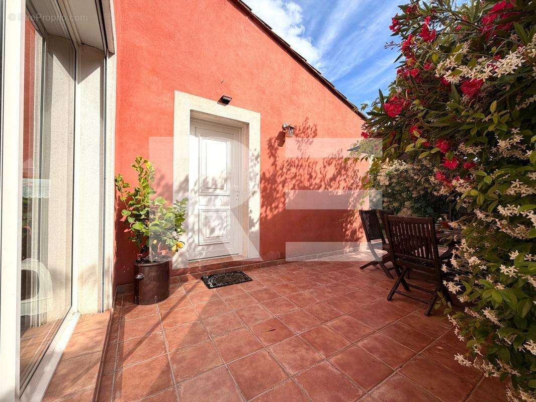 Maison plain-pied 4 chambres, avec garage et jardin à Saint Mamert Du Gard - photo 11