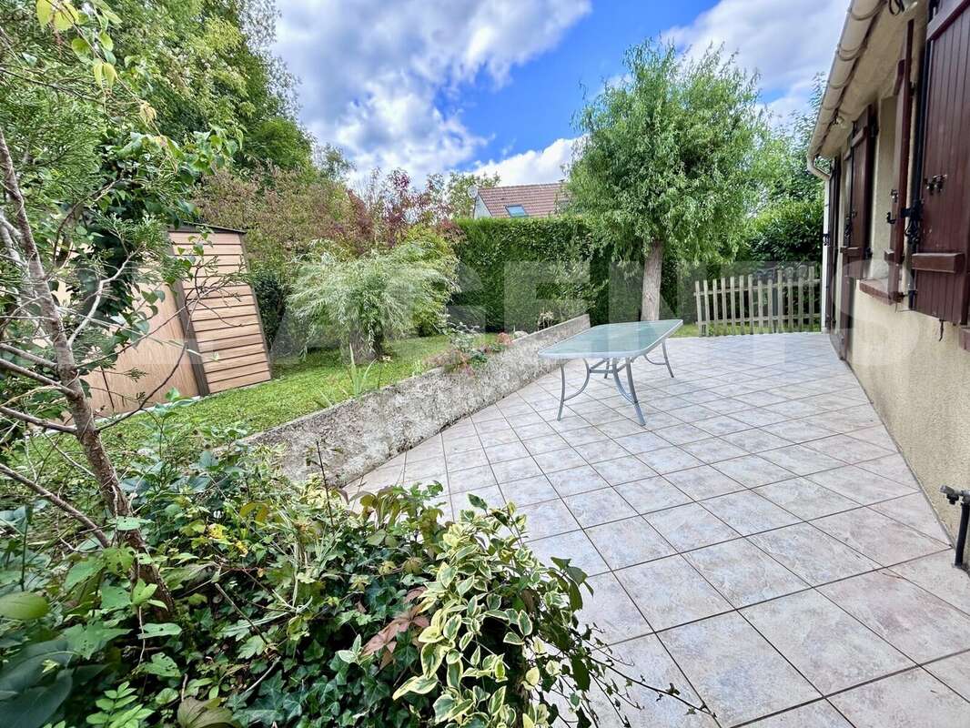 image00018 - Maison à COULOMMIERS