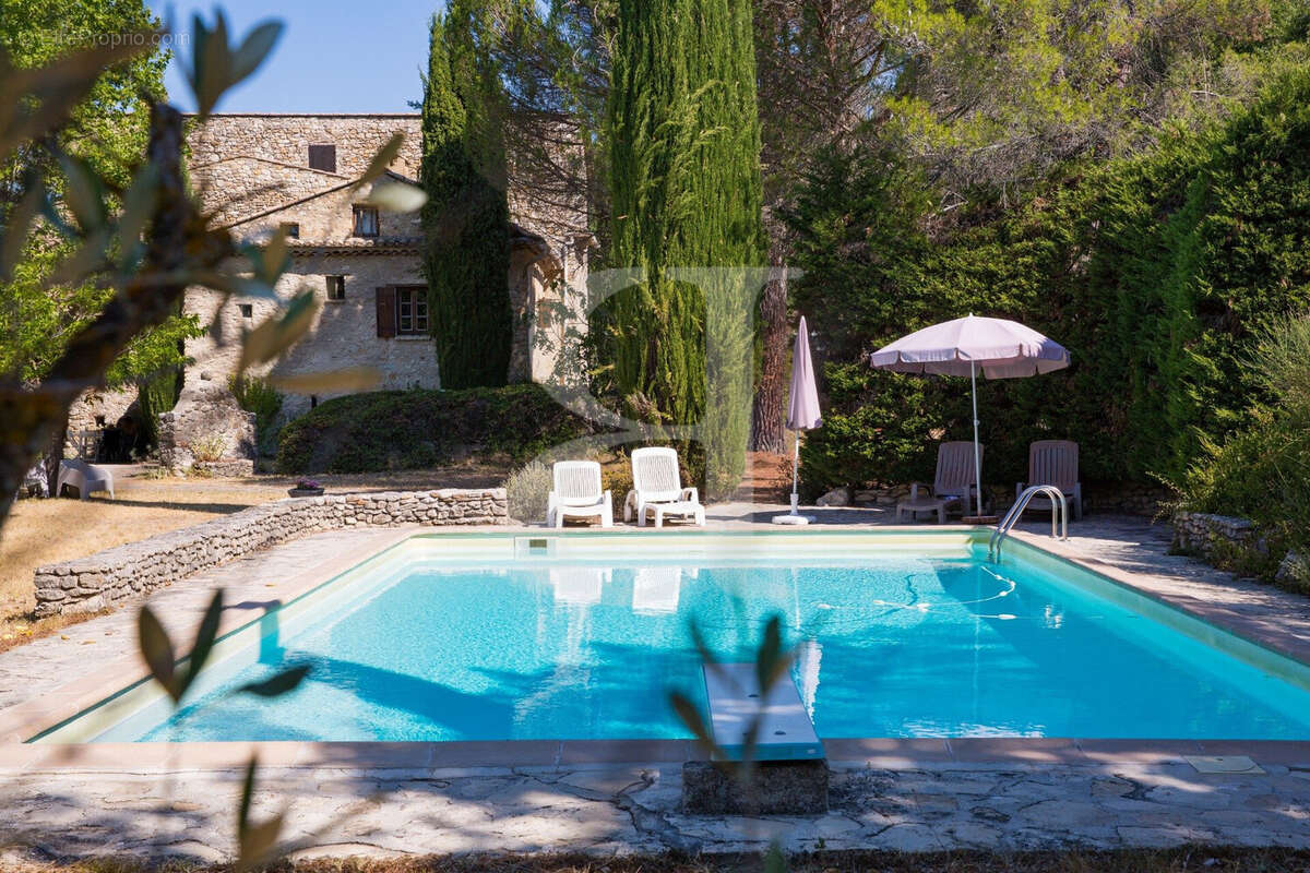 Maison à VAISON-LA-ROMAINE