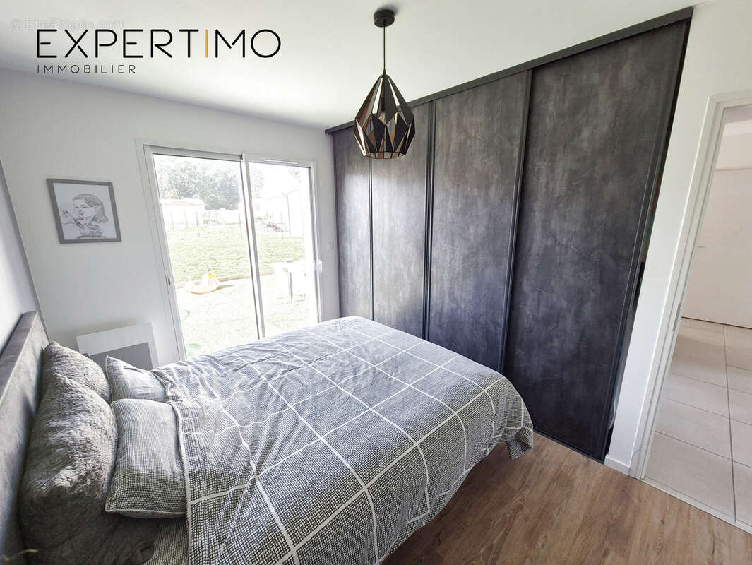 Maison à SAINT-JULIEN-L&#039;ARS