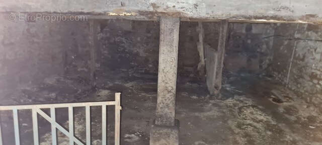 Maison à LA CLAYETTE