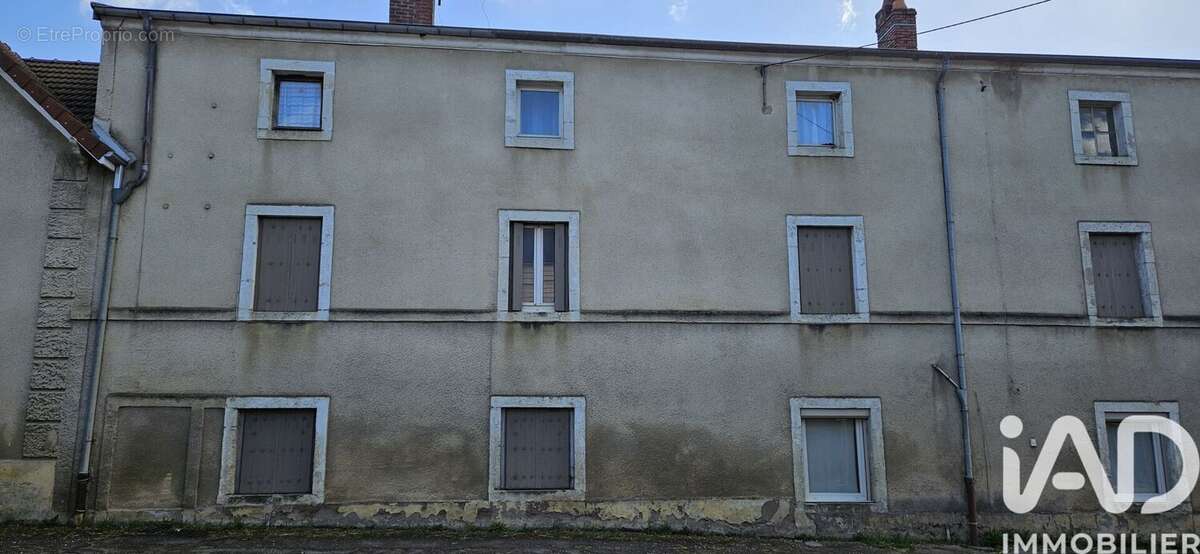 Photo 4 - Appartement à DAMPIERRE-SUR-SALON