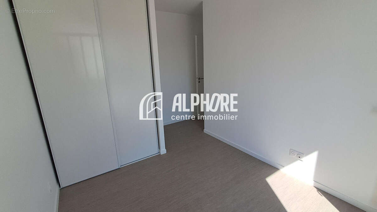 Immaculée, appartement Re2020 - T4 avec 3 terrasses et 2 stationnements , disponibilité immédiate. - photo 7
