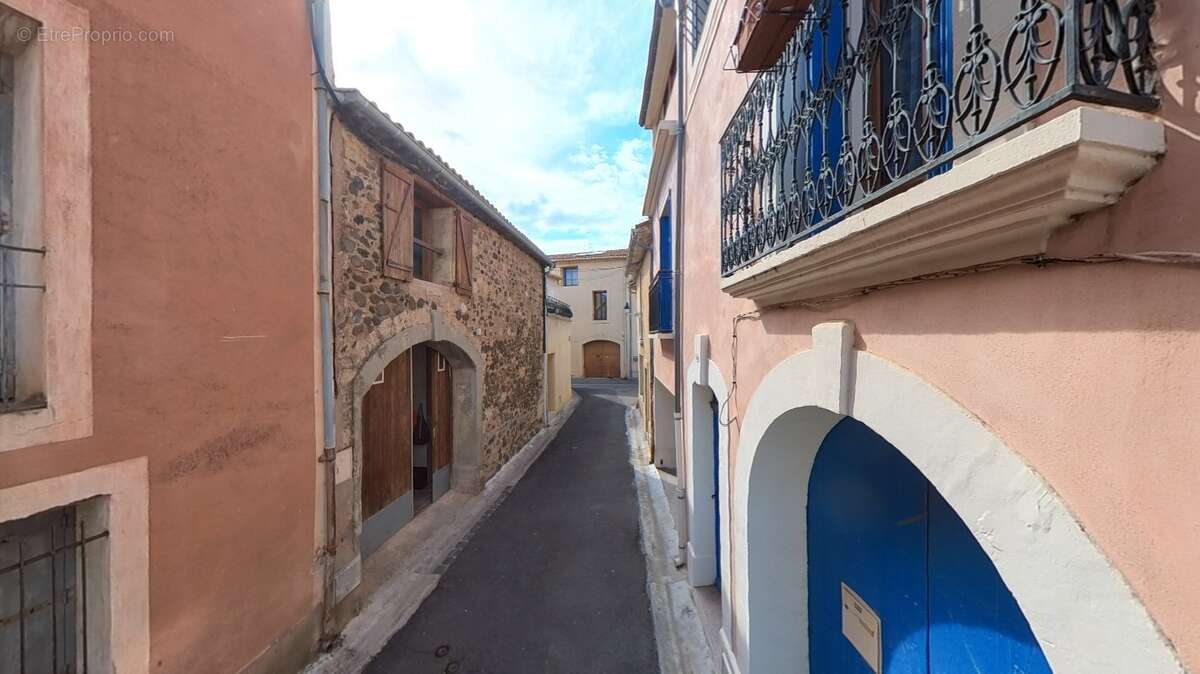 Charmante maison de village de 3 chambres avec cour intérieure, terrasse et garage  Prête à emménager - photo 9
