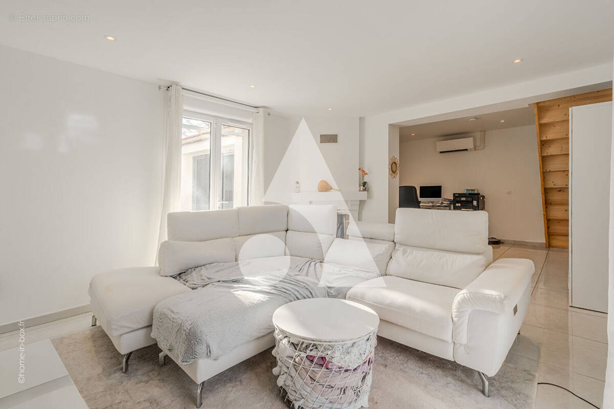 Maison à VILLECRESNES