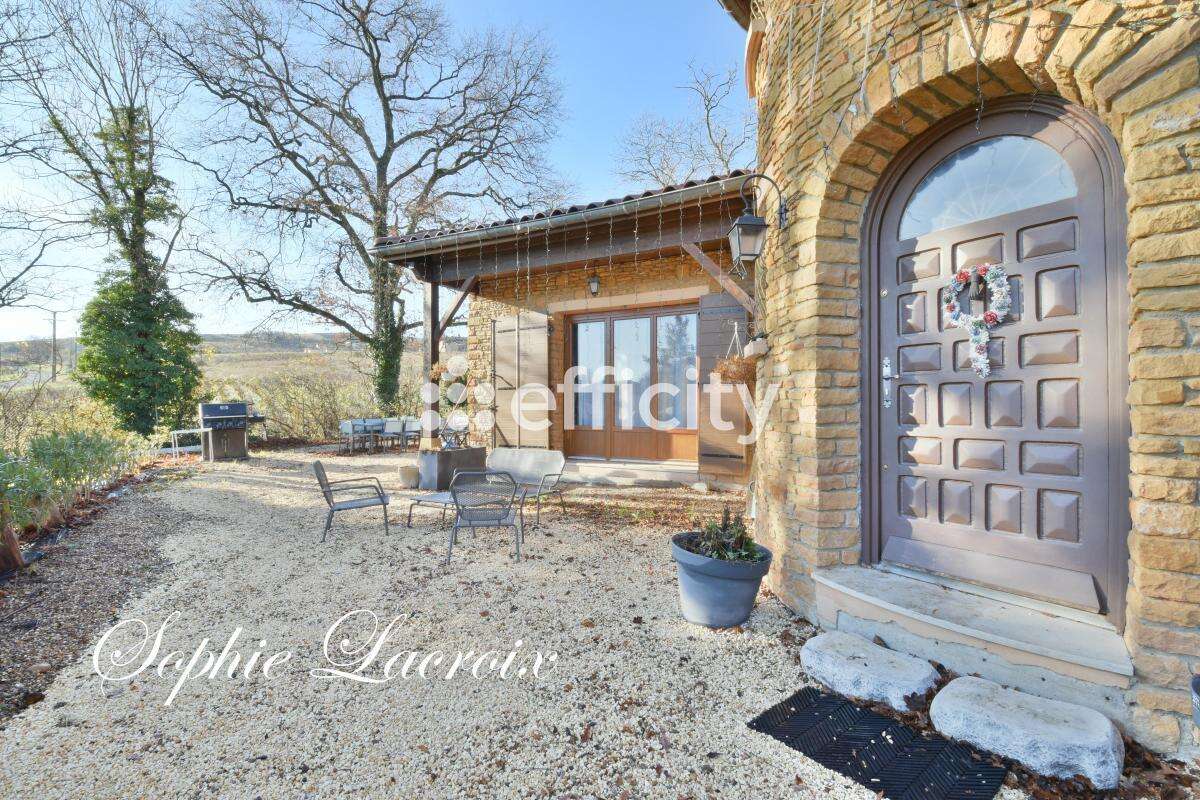 Maison à SALLES-ARBUISSONNAS-EN-BEAUJOLAIS