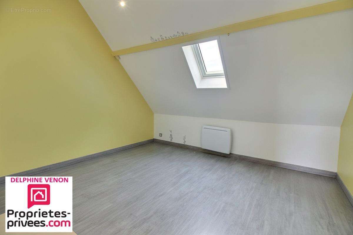 Exclusvité - Maison 3 chambres + bureau à 2 pas des écoles et des commerces à Châteauneuf sur Loire - photo 10