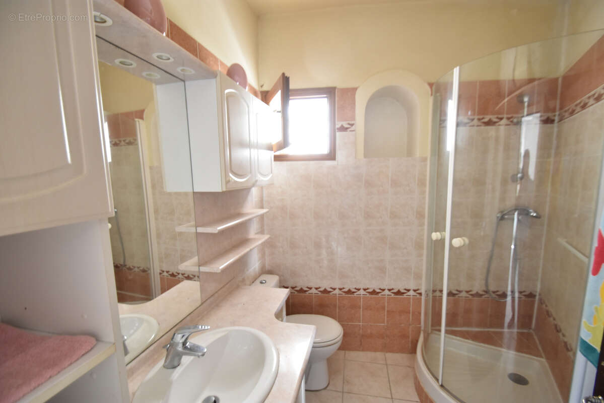 Appartement à LES FERRES