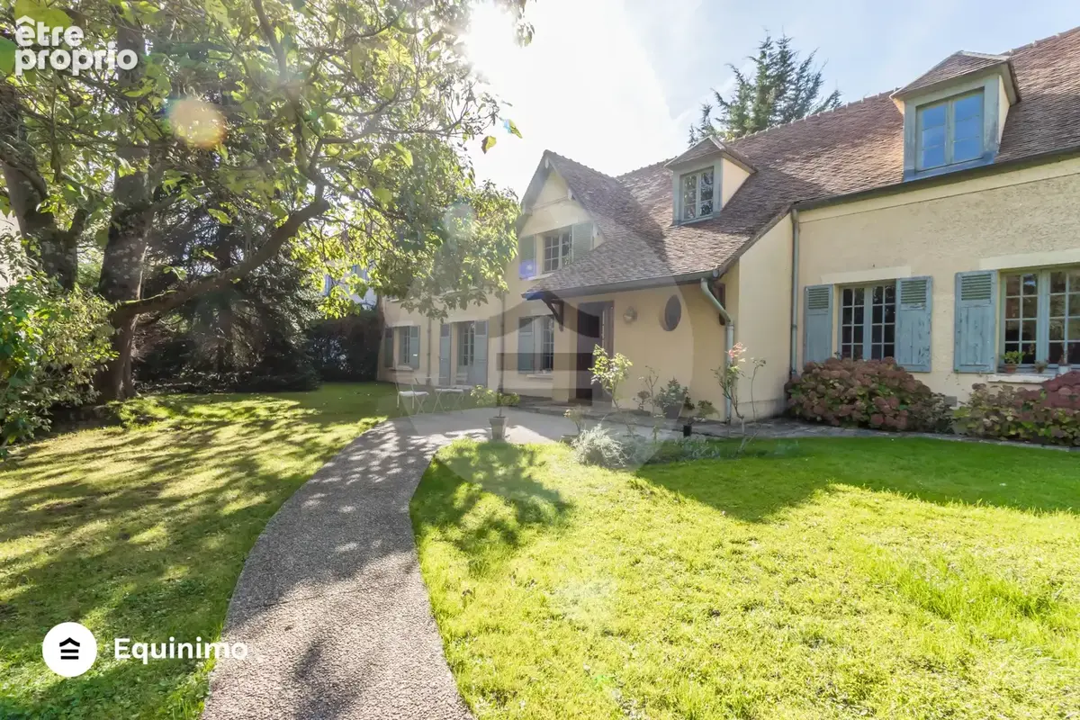 Maison familiale 9 pièces 6 chambres de 295m2 située dans un environnement arboré avec terrasse, jardin et gar - photo 24