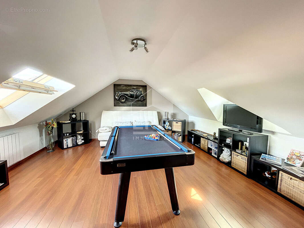 Maison à CHAUMONTEL