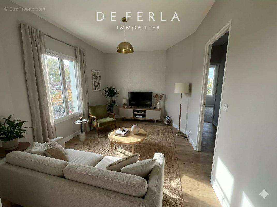 Appartement à L'ILE-SAINT-DENIS