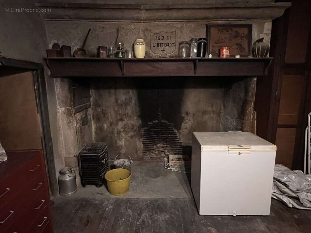 Maison à LIVERNON