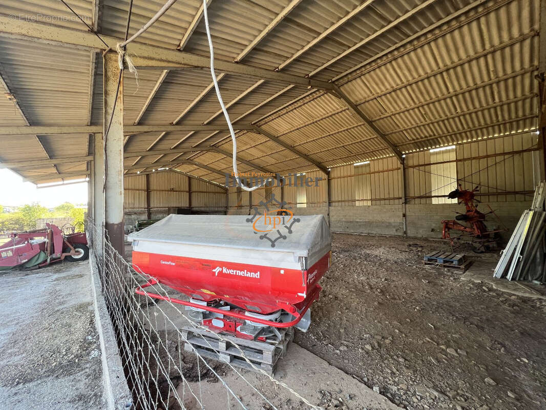 Vente hangars avec terrain Saint Victor et Melvieu - photo 2