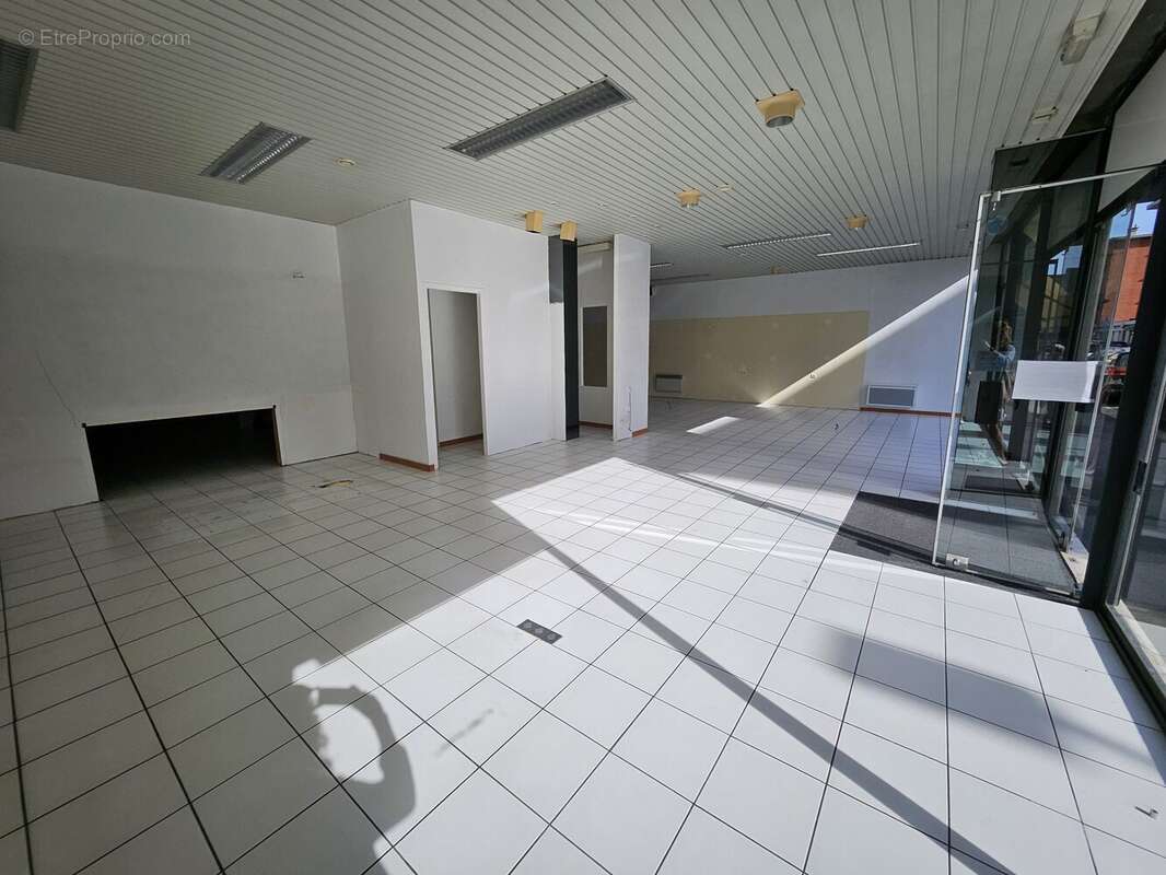 Commerce 135 m² à Lisieux  - photo 4