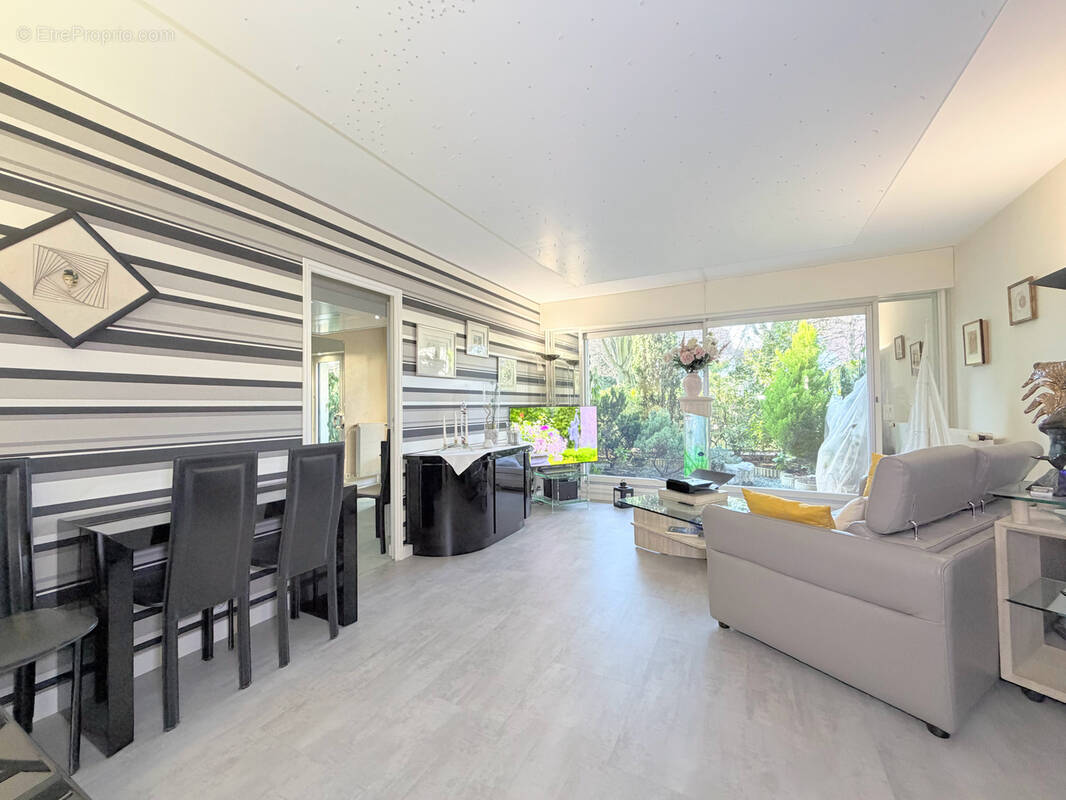 Appartement à RUEIL-MALMAISON