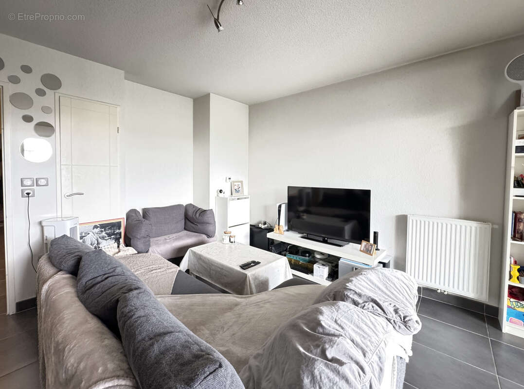 Appartement à MAUGUIO