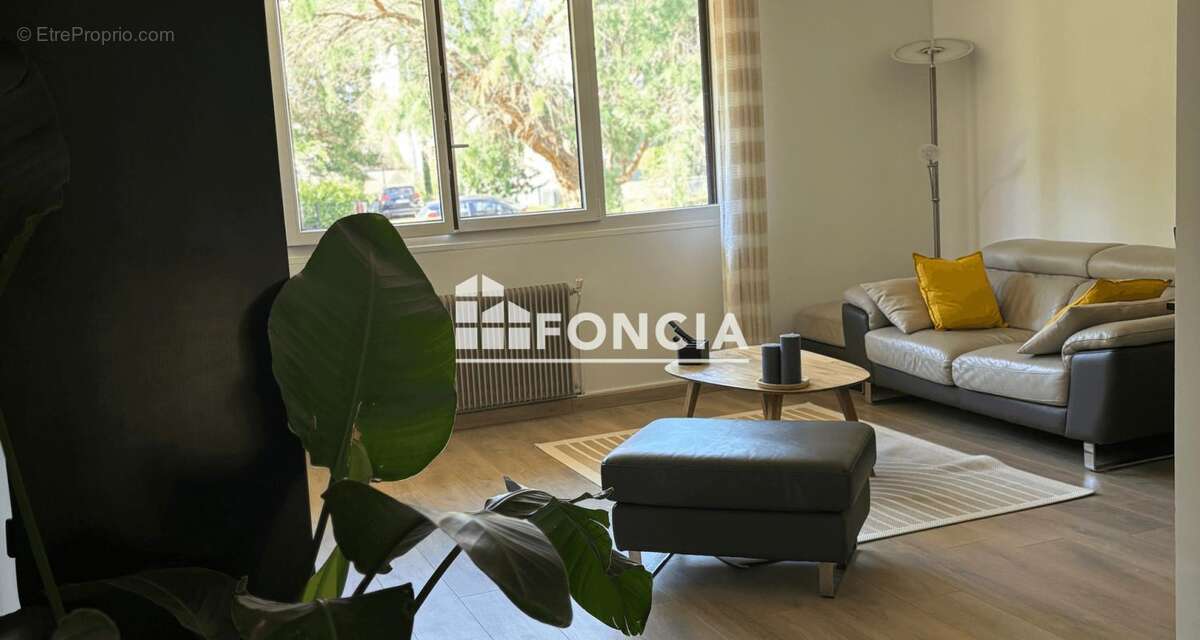 Appartement T4 102 m2, rénové dans un cadre privilégié à ETIOLLES avec PISCINE ET TERRAINS DE TENNIS - photo 15