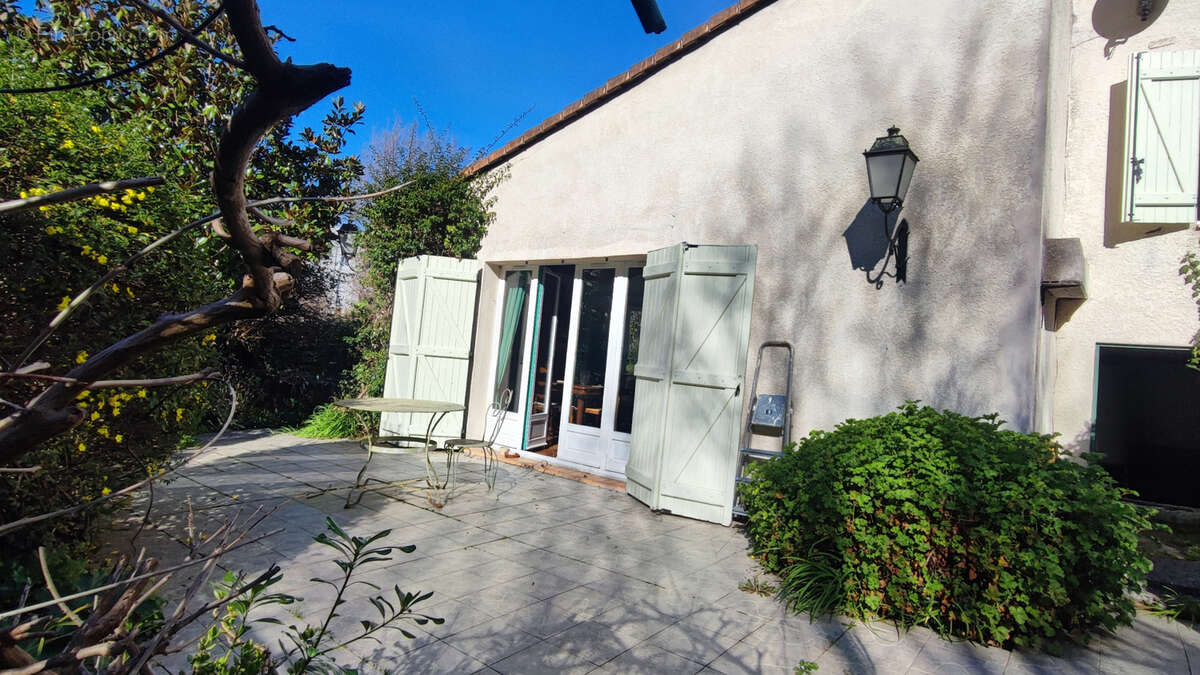 Maison à LE CANNET