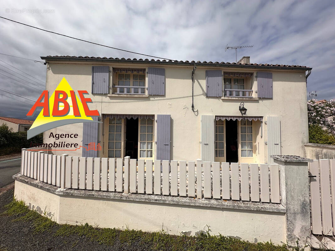 Photo 1 - Maison à OULMES