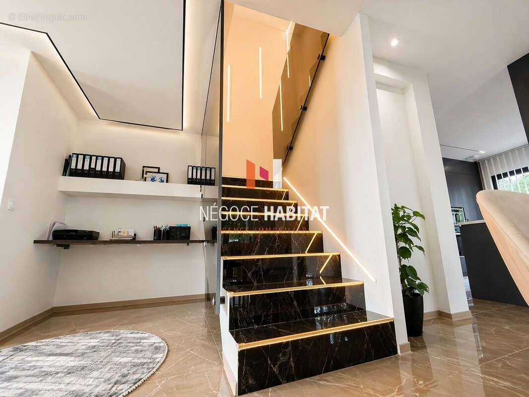 Maison à SAINT-GEORGES-D'ORQUES