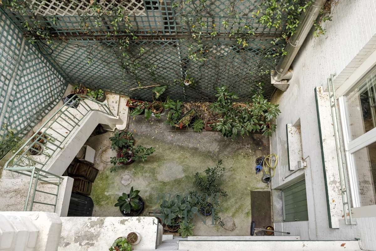 Maison à NEUILLY-SUR-SEINE