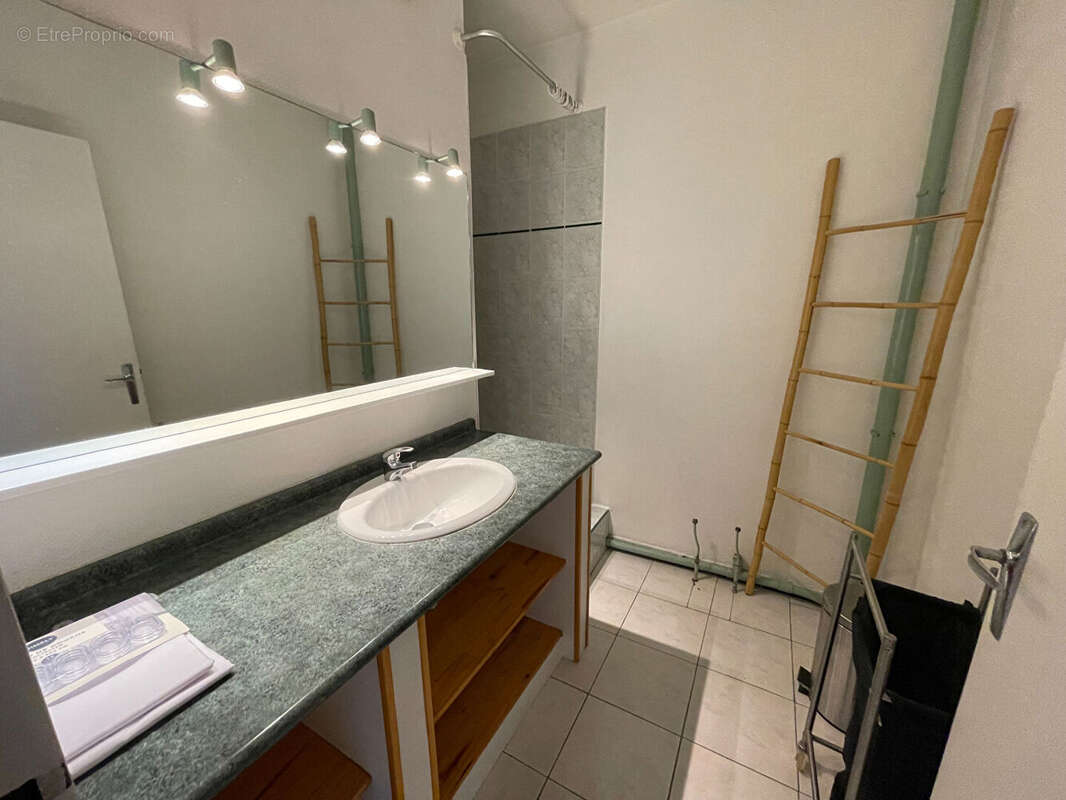 Proche métro / gare Saint-Agne, Toulouse - Appartement 3 pièces à vendre au dernier étage - photo 10
