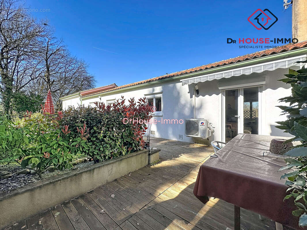 Maison à SAINT-ASTIER