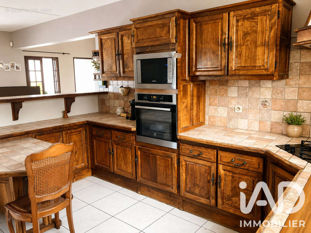 Maison 130 m² à Saint-Paul  - photo 5