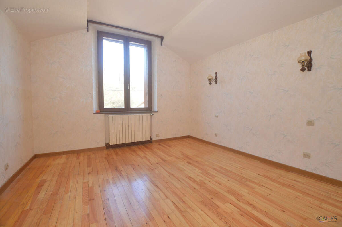 Maison à TUCQUEGNIEUX