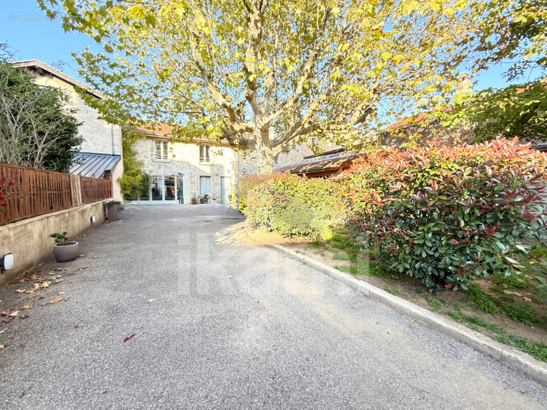 Maison à ROMANS-SUR-ISERE