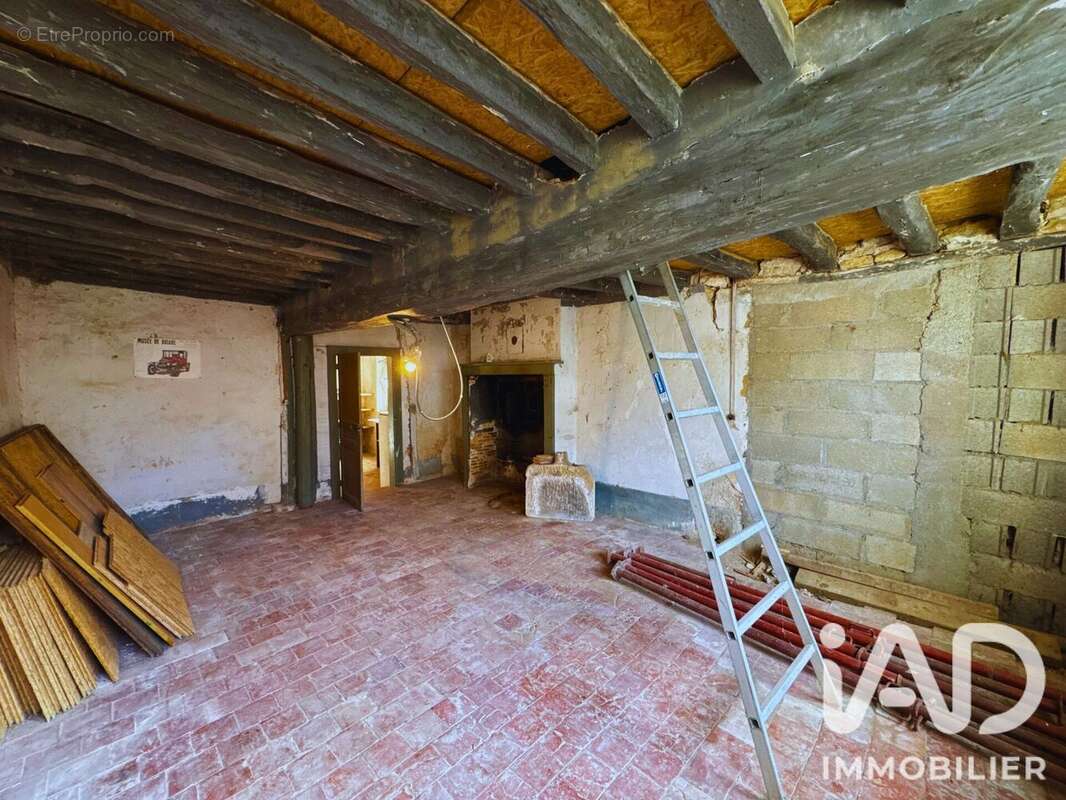 Maison 113 m² à Alligny-Cosne  - photo 9